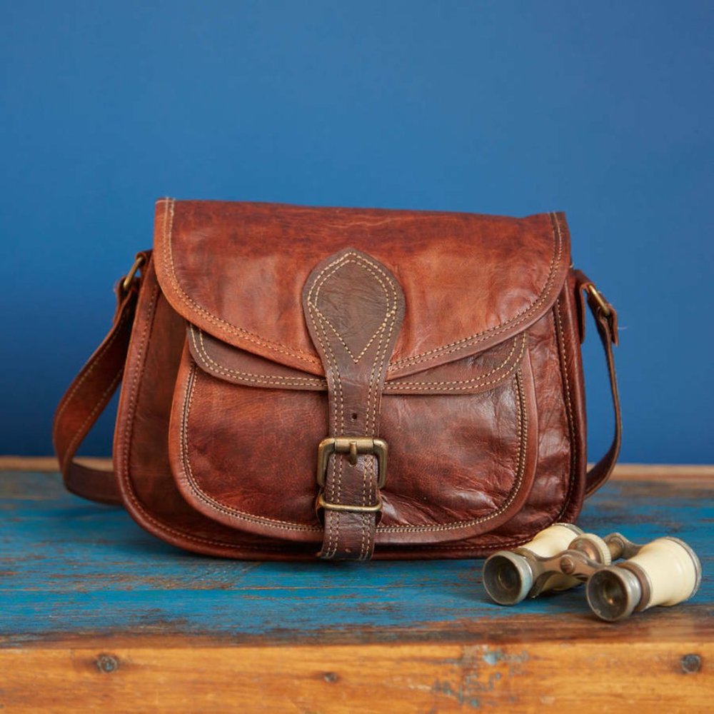 NEW WITHOUT TAGS Vegan Leather Cross Body Bag